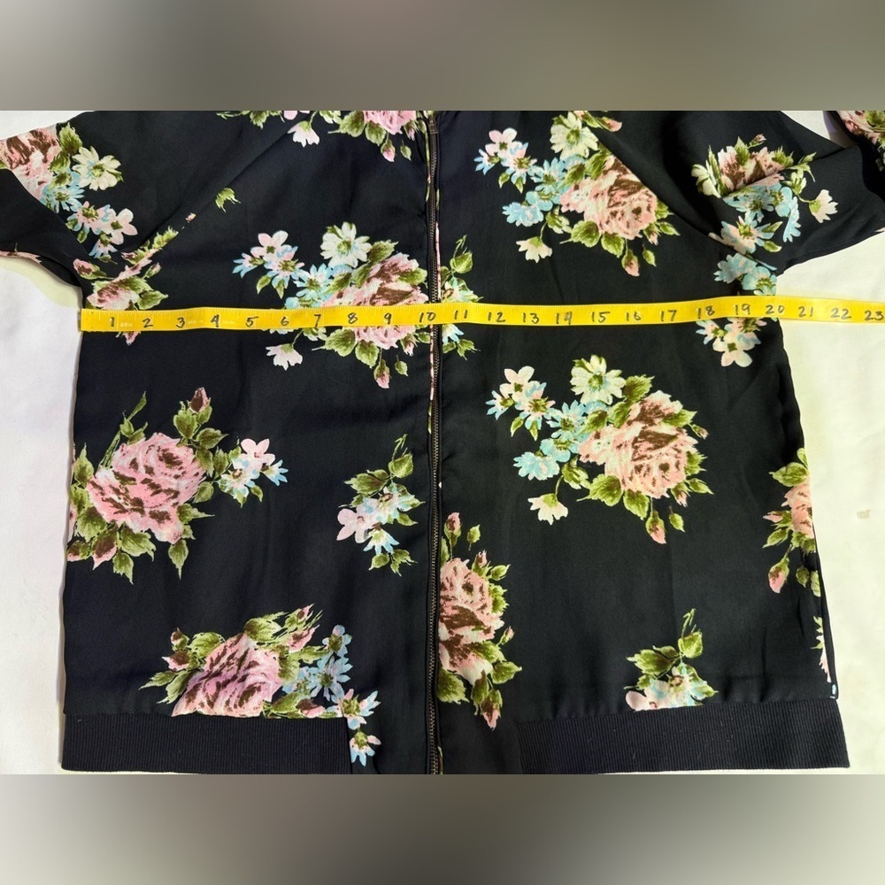 LIVE 4 TRUTH Black and Pink floral lightweight bomber jacket size M - Picture 12 of 13